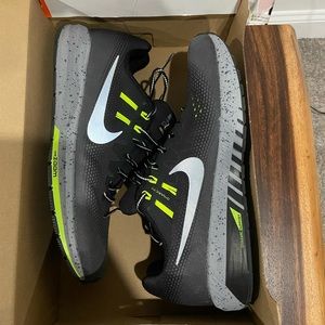 NIKE (Size 13) Air Zoom Structure 20 Shield Shoe